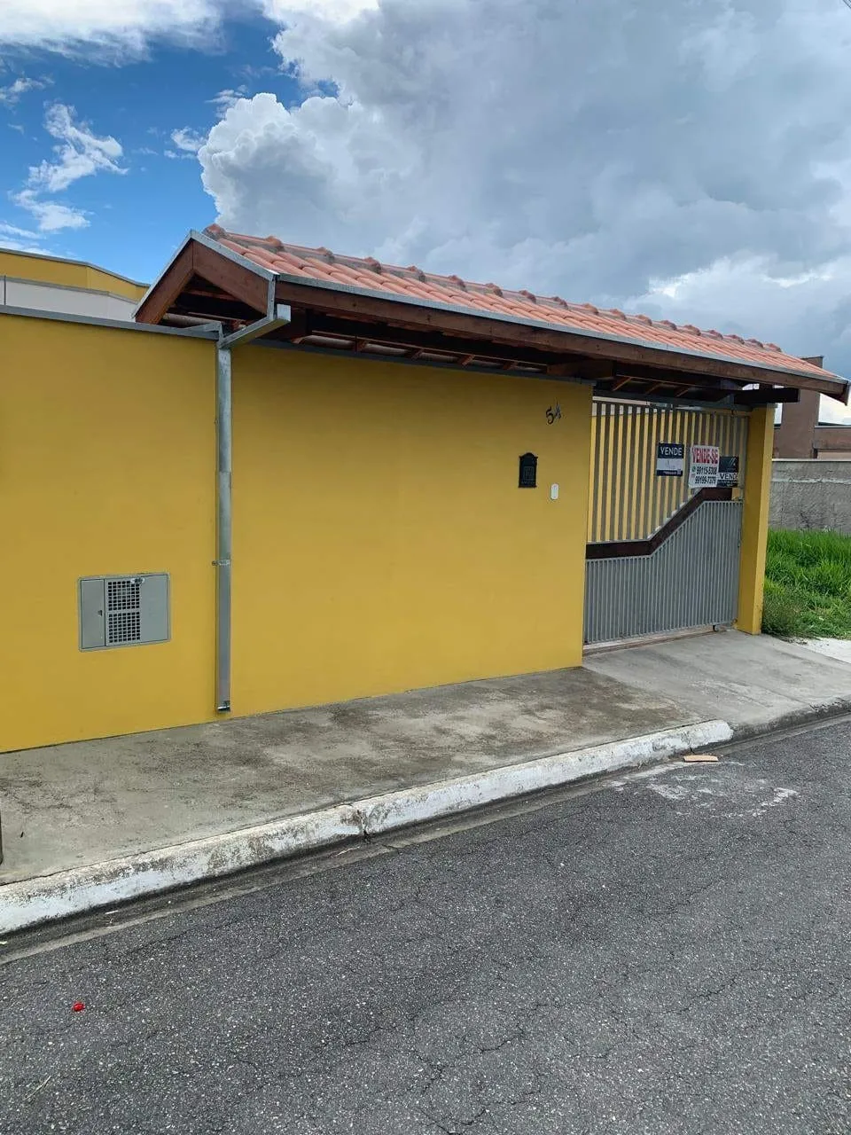 Foto do imóvel Casa 3 Quartos, 1 Suite, 2 Vagas, 176M², Loteamento Residencial e Comercial Flamboyant, Pindamonhangaba - SP