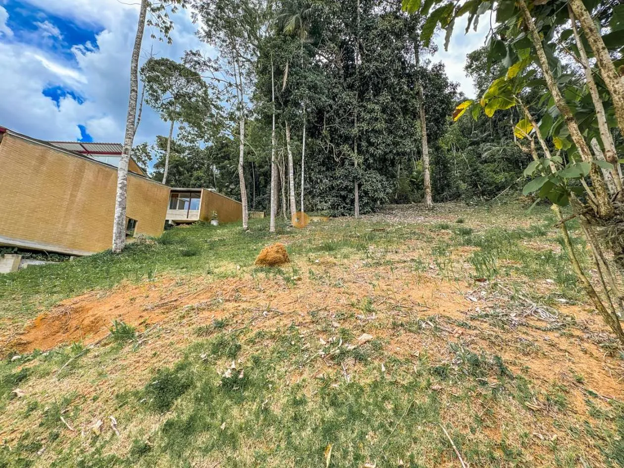 Imagem Terreno em Condomínio para Venda em Teresópolis / RJ no bairro Vargem Grande