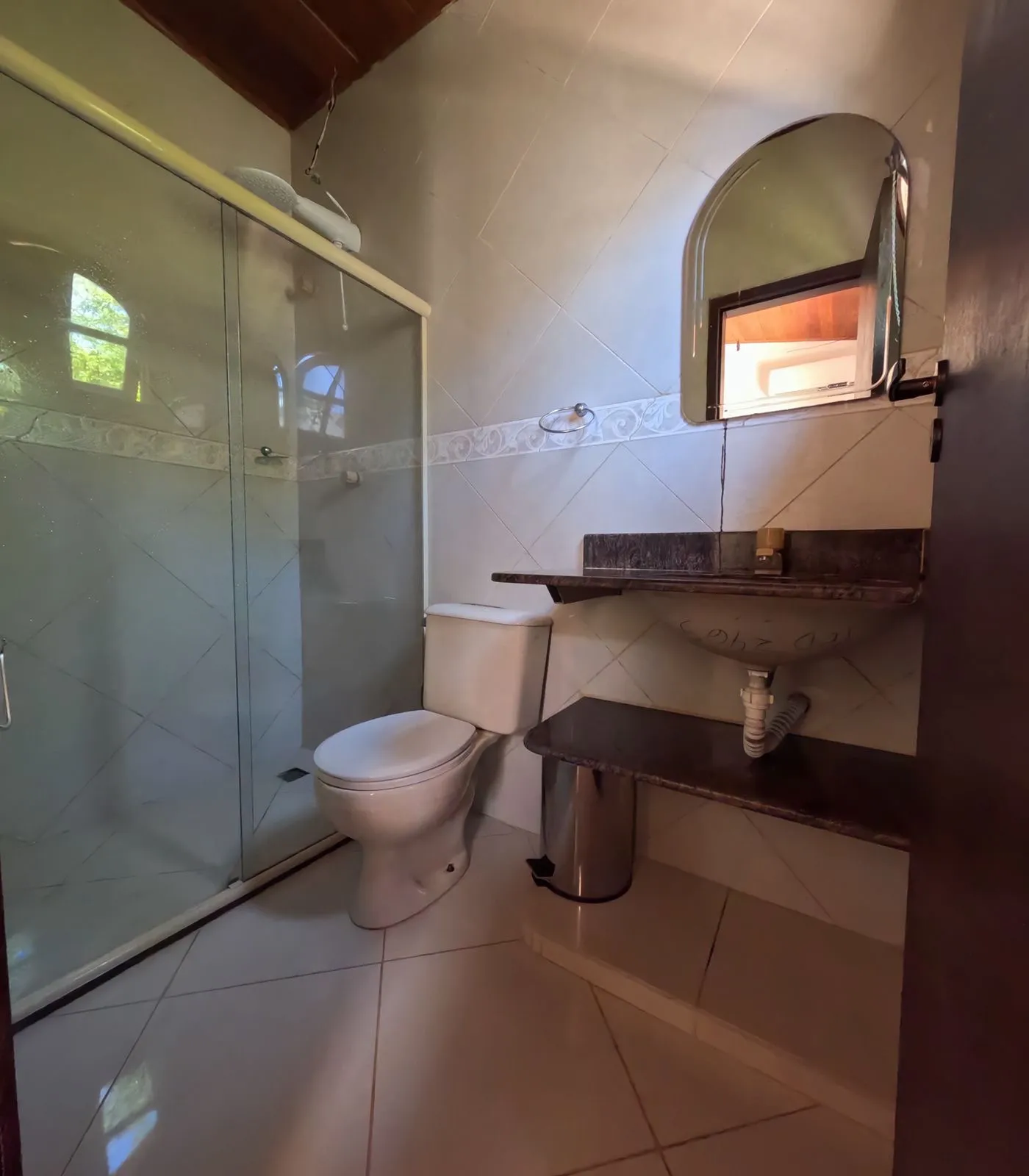 Imagem Casa de Condomínio com 4 Quartos à Venda, 180 m² em  - 