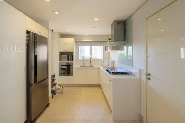 Imagem Apartamento à venda na Vila Olímpia, com 3 suítes, 3 vagas.