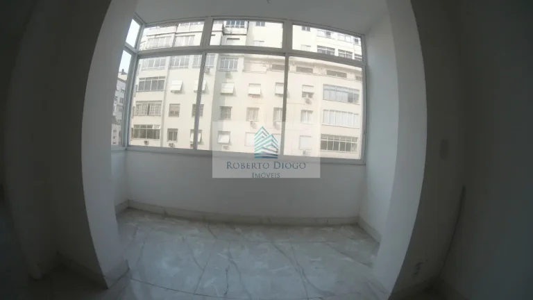 Imagem Imóvel de Luxo em Copacabana: Apartamento de 3 Quartos, 2 Suítes e 1 Vaga de Garagem - Rio de Janeiro-RJ