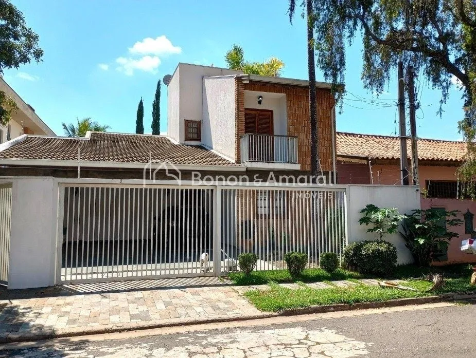 Foto do imóvel Casa com 4 Quartos e 6 banheiros à Venda, 288 m² por R$ 1.090.000 em Rua Elvino Silva, 404 - Vila Brandina, Campinas - SP