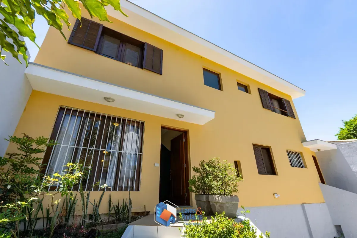 Imagem Casa para venda em Rolinópolis com 4 quartos, sendo 1 suíte, 240m²