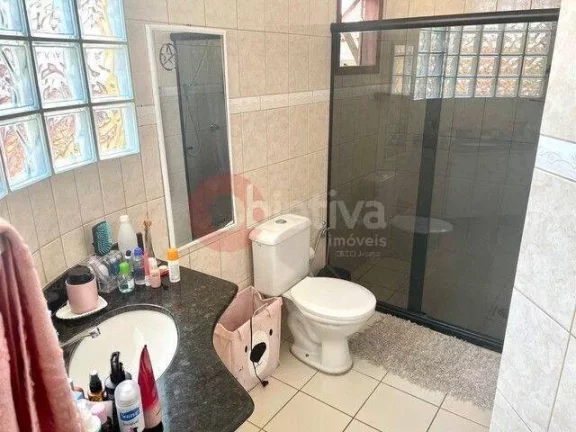 Imagem Casa independente duplex a venda com 3 quartos - Palmeiras - Cabo Frio/RJ