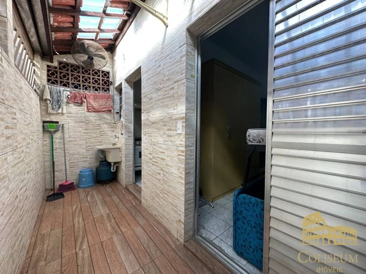 Imagem Casa com 1 dormitório à venda, 50 m² por R$ 255.000,00 - Aviação - Praia Grande/SP