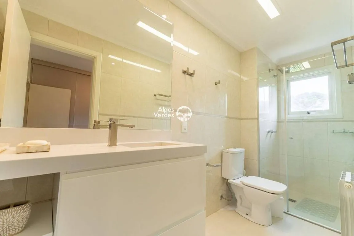 Imagem Vende-se Apartamento em Gramado, Bairro Bavária, com 3 quartos