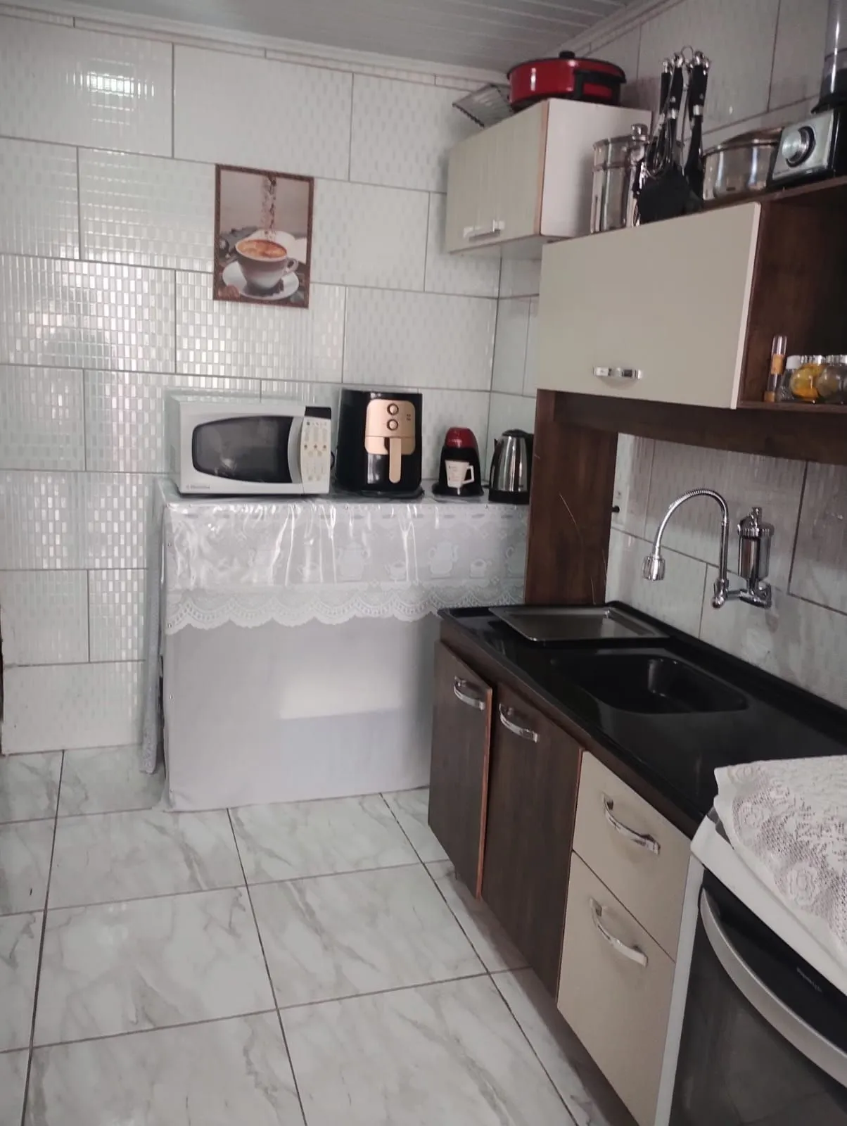 Imagem Linda casa com 2 quartos na Hípica