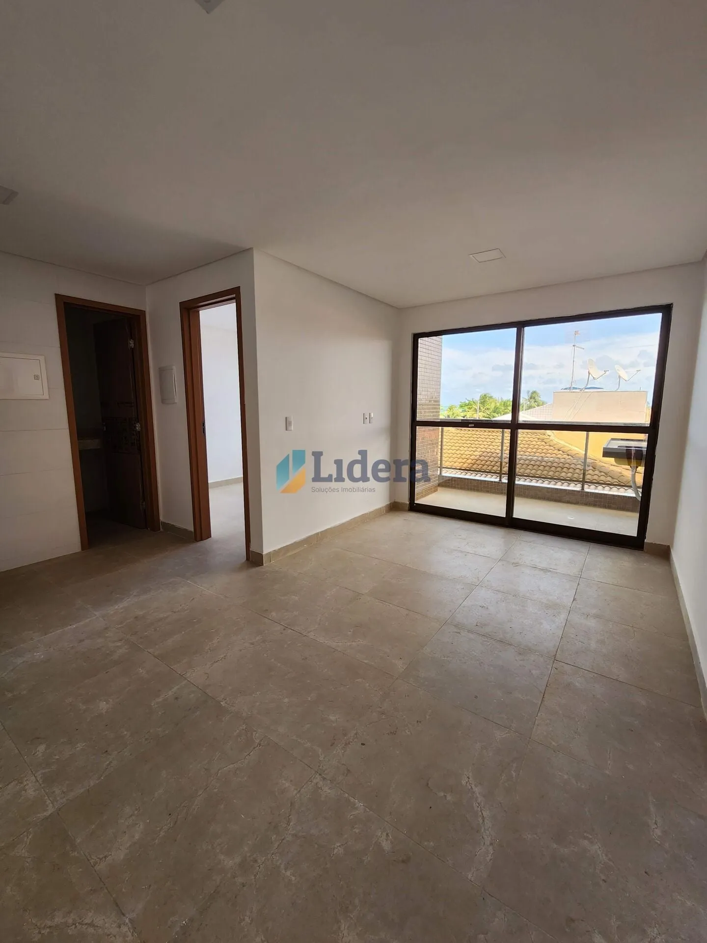 Foto do imóvel Apartamento á venda - pé na areia - 2 quartos - 1 suite - Formosa, Cabedelo - PB em Avenida José Américo de Almeida Filho