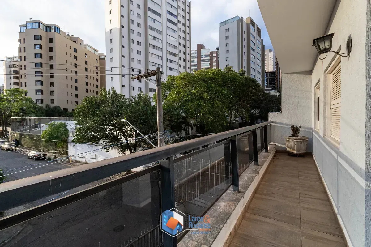 Imagem Casa para venda em Alto da Lapa com 4 quartos, sendo 1 suíte, 276m²