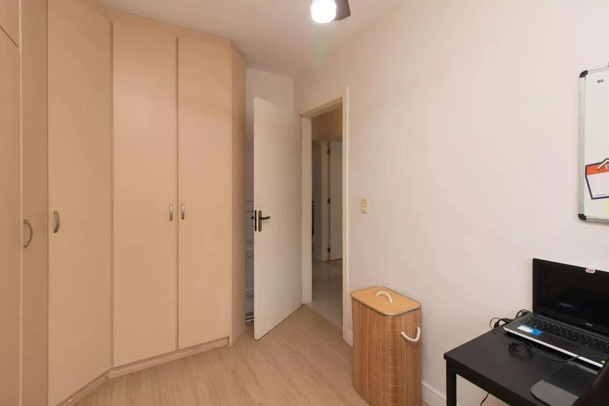 Imagem Apartamento com 03 dormitorios e vaga de garagem na Cavalhada -Porto Alegre/RS