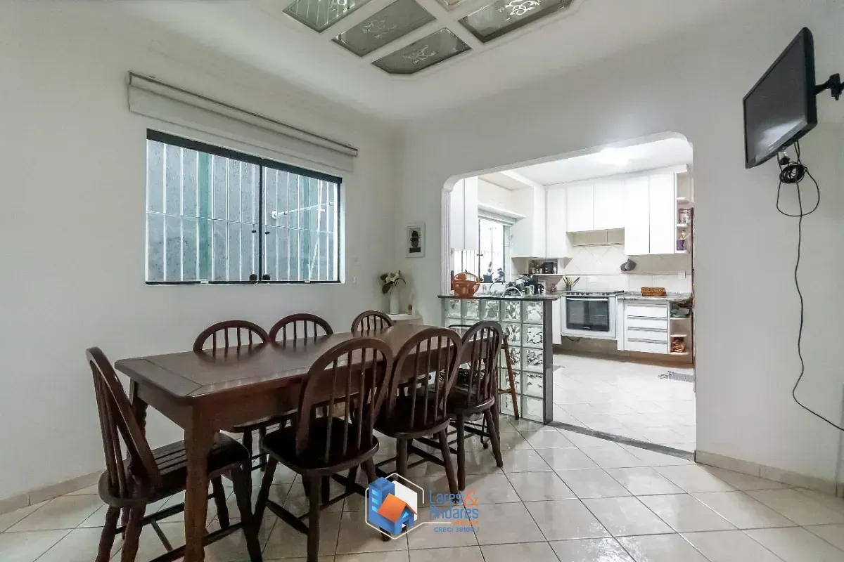 Imagem Sobrado para venda em Parque São Domingos com 3 quartos, sendo 3 suítes, 190m²