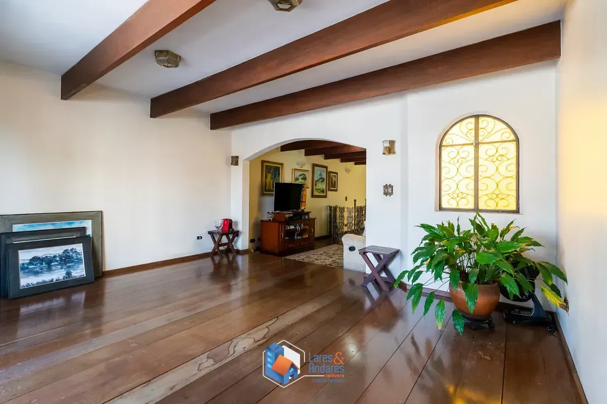 Imagem Casa para venda em Jardim Aeroporto com 3 quartos, sendo 1 suíte, 180m²