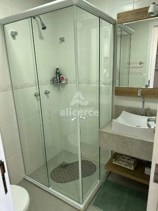 Imagem Oportunidade 3 dorm. com suíte na Praia da Cachoeira do Bom Jesus - Florianópolis/SC!