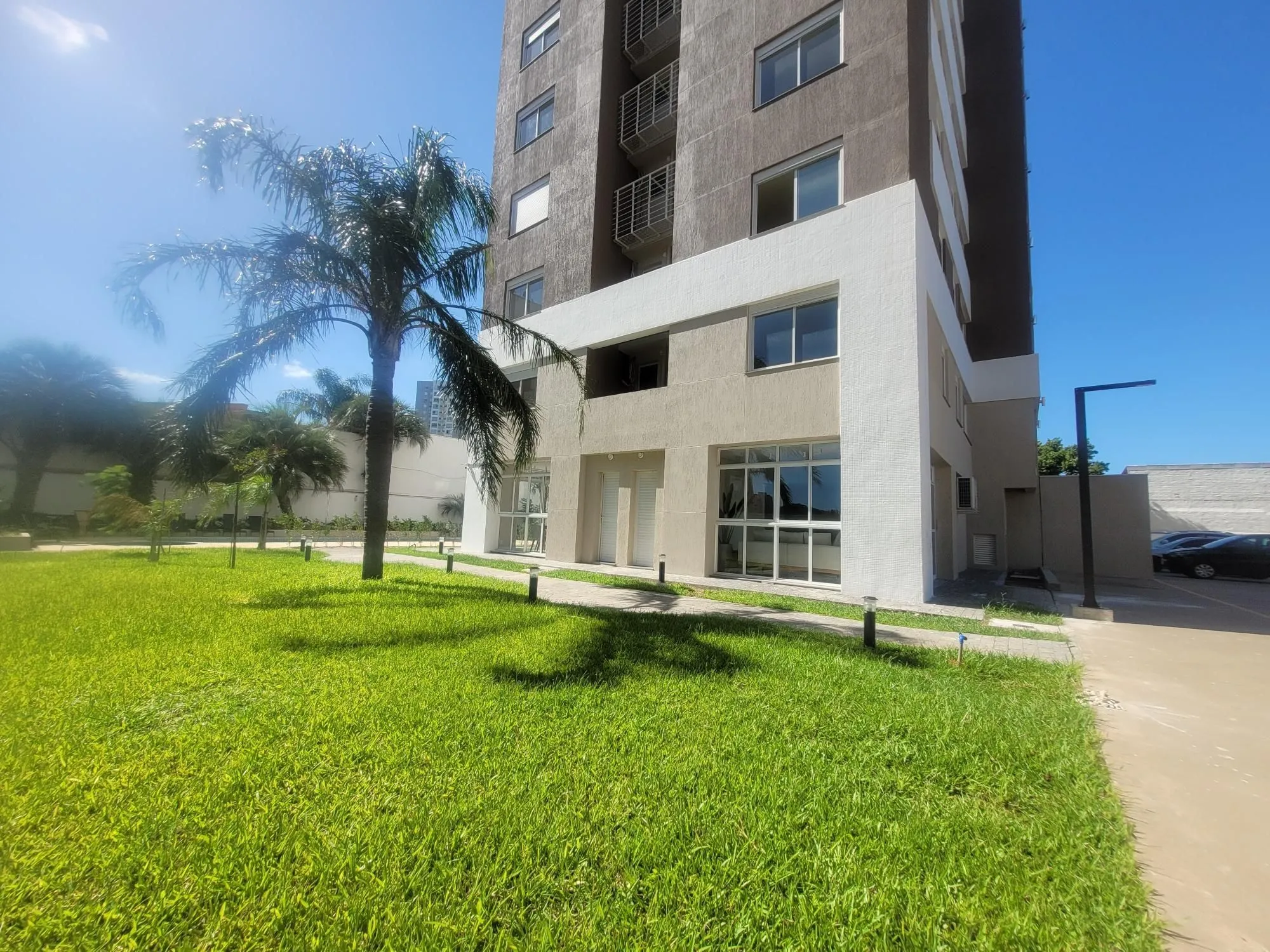 Imagem Excelente apartamento 3 dormitórios com 2 vagas próximo PUC-RS