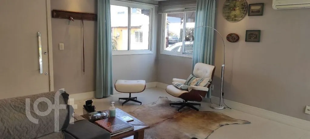 Imagem Casa de Condomínio em Mário Quintana