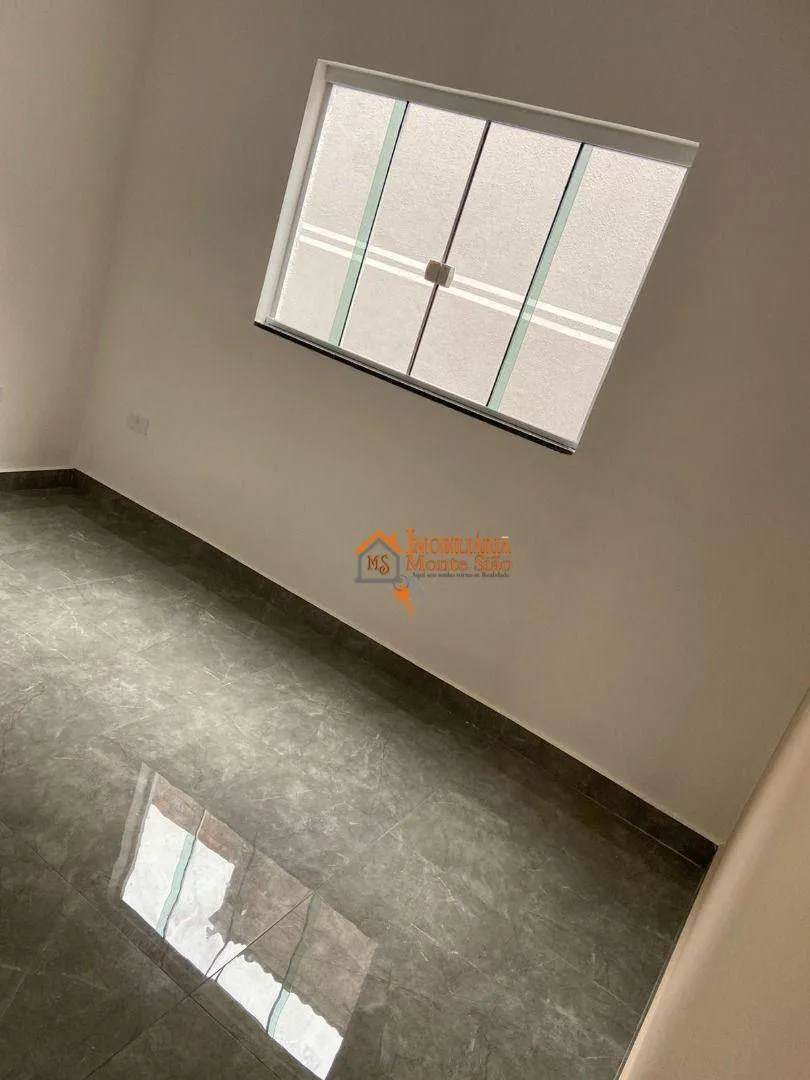 Imagem Casa com 2 dormitórios à venda, 66 m² por R$ 300.000,00 - Parque Santos Dumont - Guarulhos/SP