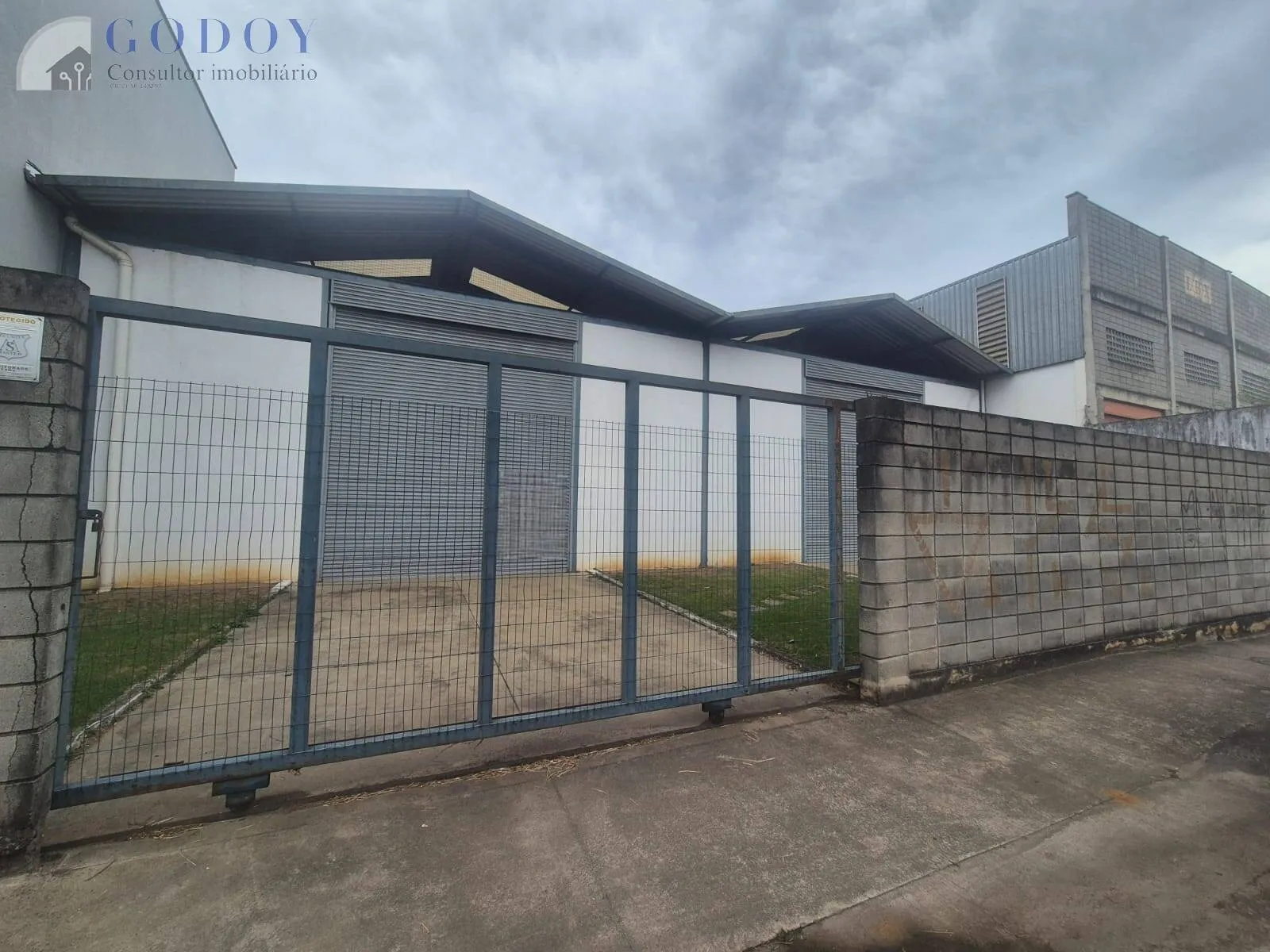 Imagem Galpão Versátil para Empresas que Buscam Crescimento e Visibilidade