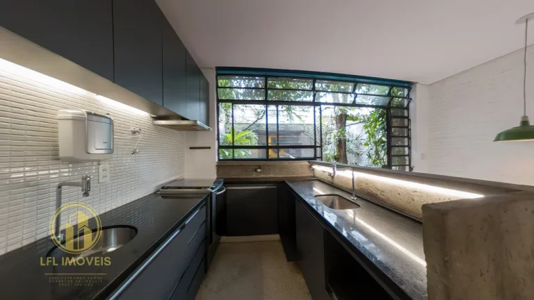 Imagem Sobrado de 100 m², com suíte, churrasqueira e 1 vaga de garagem na Vila Cordeiro