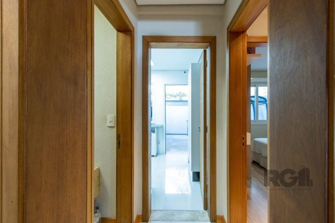 Imagem Casa com 5 suites com area privativa 714,00