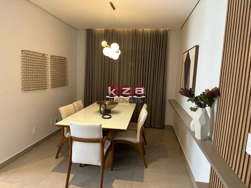 Imagem Espetacular Casa em Condomínio à Venda em Valinhos-SP 3 Quartos, 3 Suítes, 3 Salas Condomínio Le Village 287m²