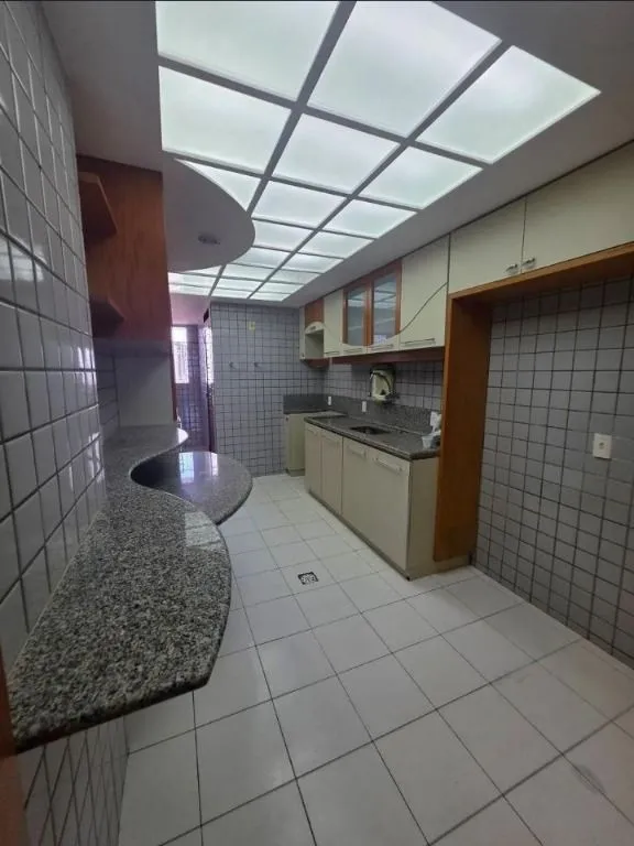 Imagem Apartamento de 130m² no Bessa, com 4 quartos, 2 suítes, 2 vagas, piscina e a apenas 3 quadras do mar no Caribessa.