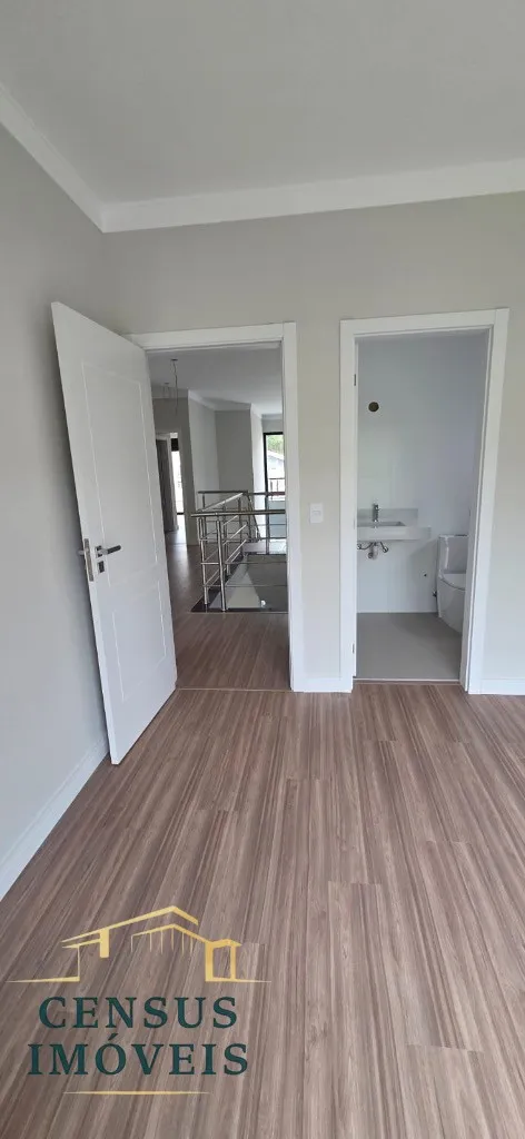 Foto do imóvel: Casa à venda no condomínio Reserva dos Vinhedos em Louveira-SP: com 3 suítes, 2 salas, 5 banheiros, 4 vagas, 270m² de área em Condomínio Reserva dos Vinhedos