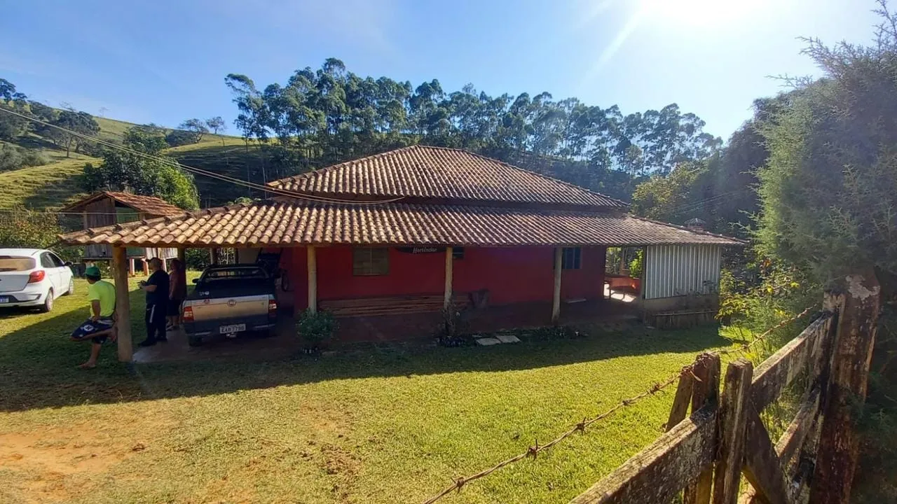 Imagem Chácara à venda 3 Quartos, 1 Suite, 181500M², Centro, Cunha - SP