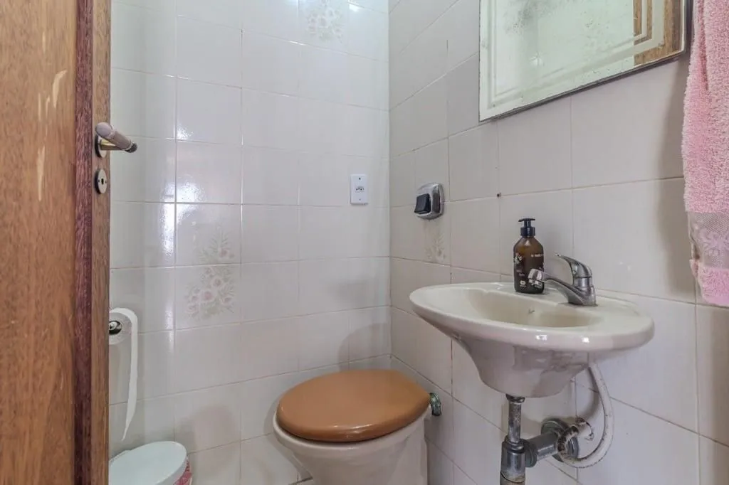 Imagem Vendo apartamento no bairro Floresta, em frente ao colégio Marista São Pedro. com 143,00m2 de área privativa