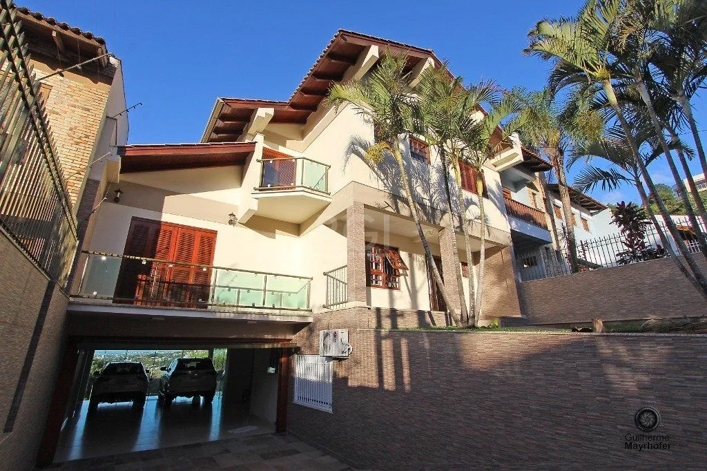 Imagem Casa para Venda - 445.52m², 4 dormitórios, sendo 4 suites, 4 vagas - Teresópolis
