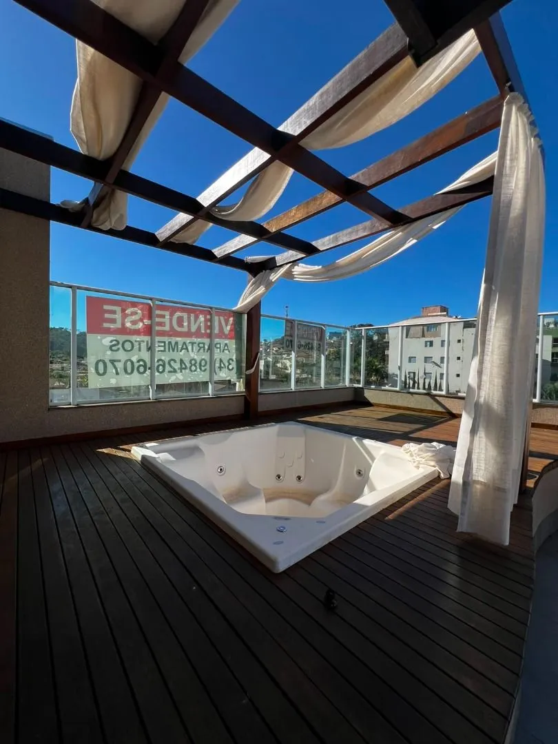 Imagem Cobertura com 4 dormitórios à venda, 180 m² por R$ 890.000,00 - Cidade Jardim - Patos de Minas/MG