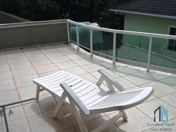 Imagem (ESTUDA PERMUTA) Sobrado 04 quartos sendo uma suíte, 03 vagas no Bacacheri/Jardim Social em Curitiba PR