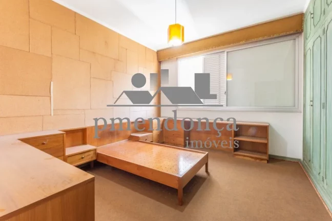 Imagem Apartamento em Higienópolis com 3 dormitórios (1 suíte) e 2 vagas, 240m²
