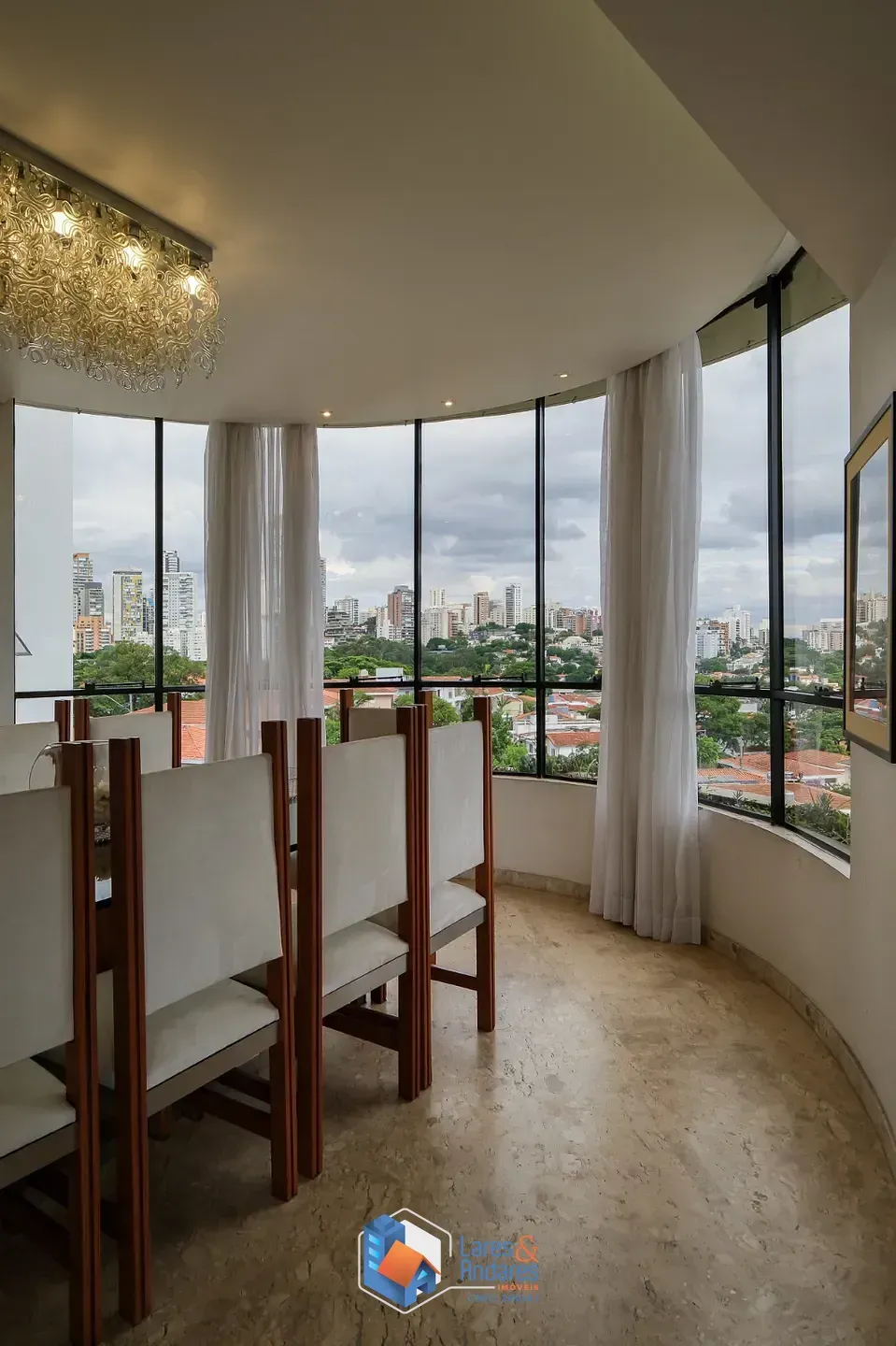Imagem Apartamento para venda em Vila Madalena com 4 quartos, sendo 2 suítes, 267m²