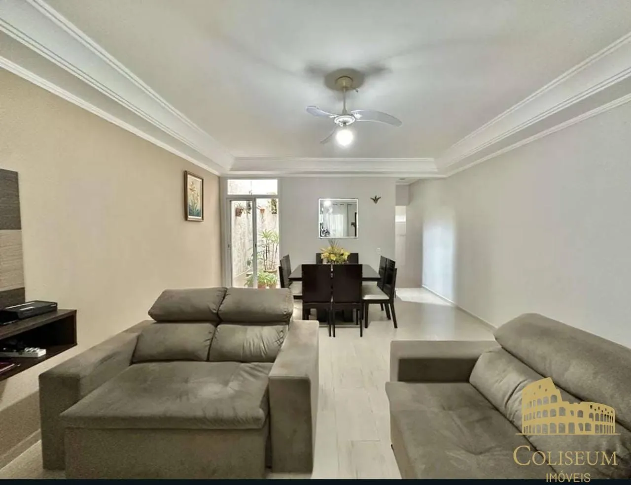Imagem Casa com 3 dormitórios à venda por R$ 624.000,00 - Aviação - Praia Grande/SP
