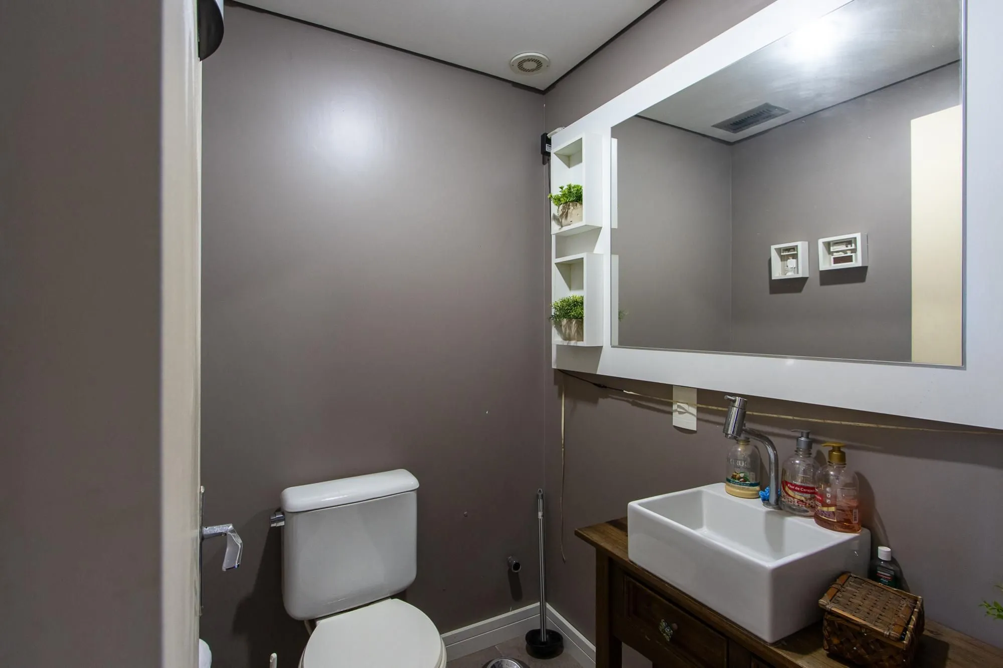 Imagem Sala Comercial Duplex à Venda no Bairro Petrópolis - Edifício João Abbott