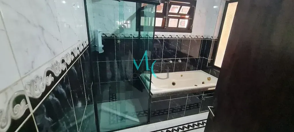 Imagem Sobrado com 2 dormitórios para alugar, 160 m² por R$ 2.650,00/mês - Campo Grande - Rio de Janeiro/RJ