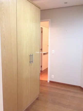Imagem Imperdível: Apartamento de Luxo à venda em São Paulo-SP, Jardim Vila Mariana 4 quartos, 4 suítes, 2 salas, 6 banheiros, 4 vagas, 165m².