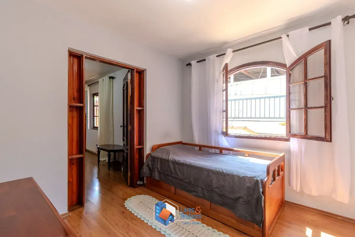 Imagem Sobrado para venda em Parque das Árvores com 3 quartos, 180m²
