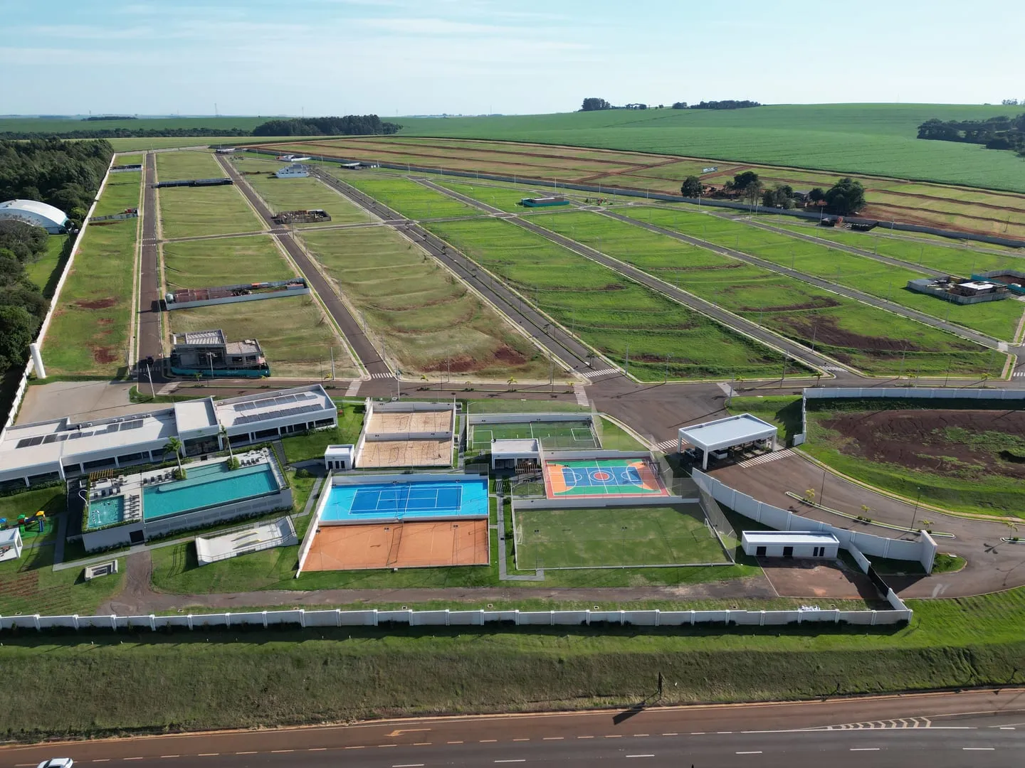 Imagem Terreno à Venda com 300m2 no Vitality Home e Resort em Cascavel