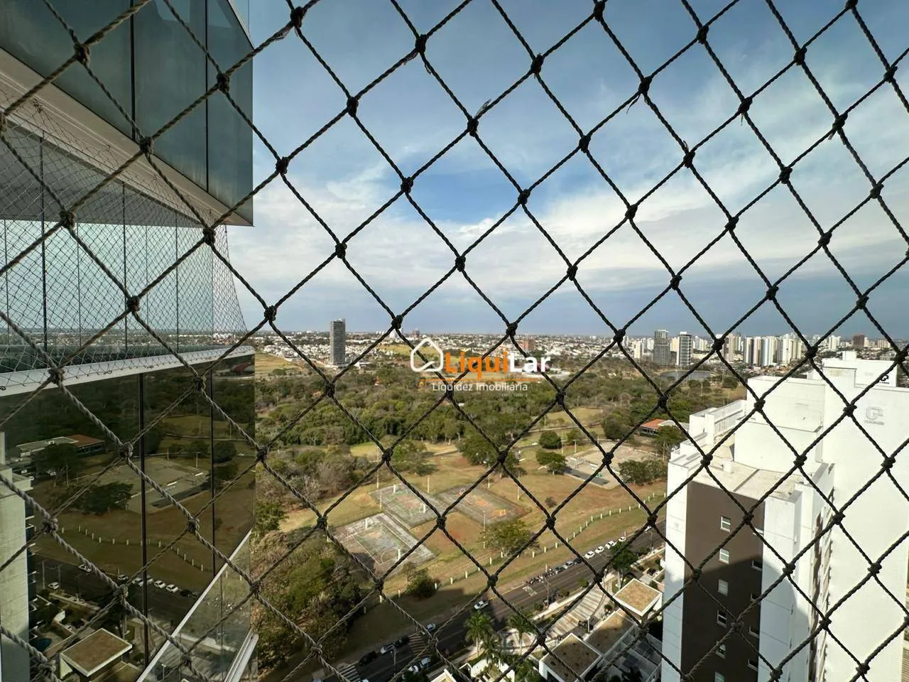 Imagem Apartamento no Grand Palais com 4 Suítes, 4 Vagas e Vista Permanente para o Parque das Nações