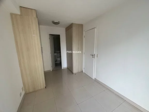 Imagem Apartamento para locação em Moema, com 1 quarto, 1 banheiro, 1 vaga de garagem.
