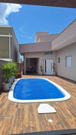 Imagem Linda casa térrea à venda - com piscina - no Vista Alegre em Bragança
