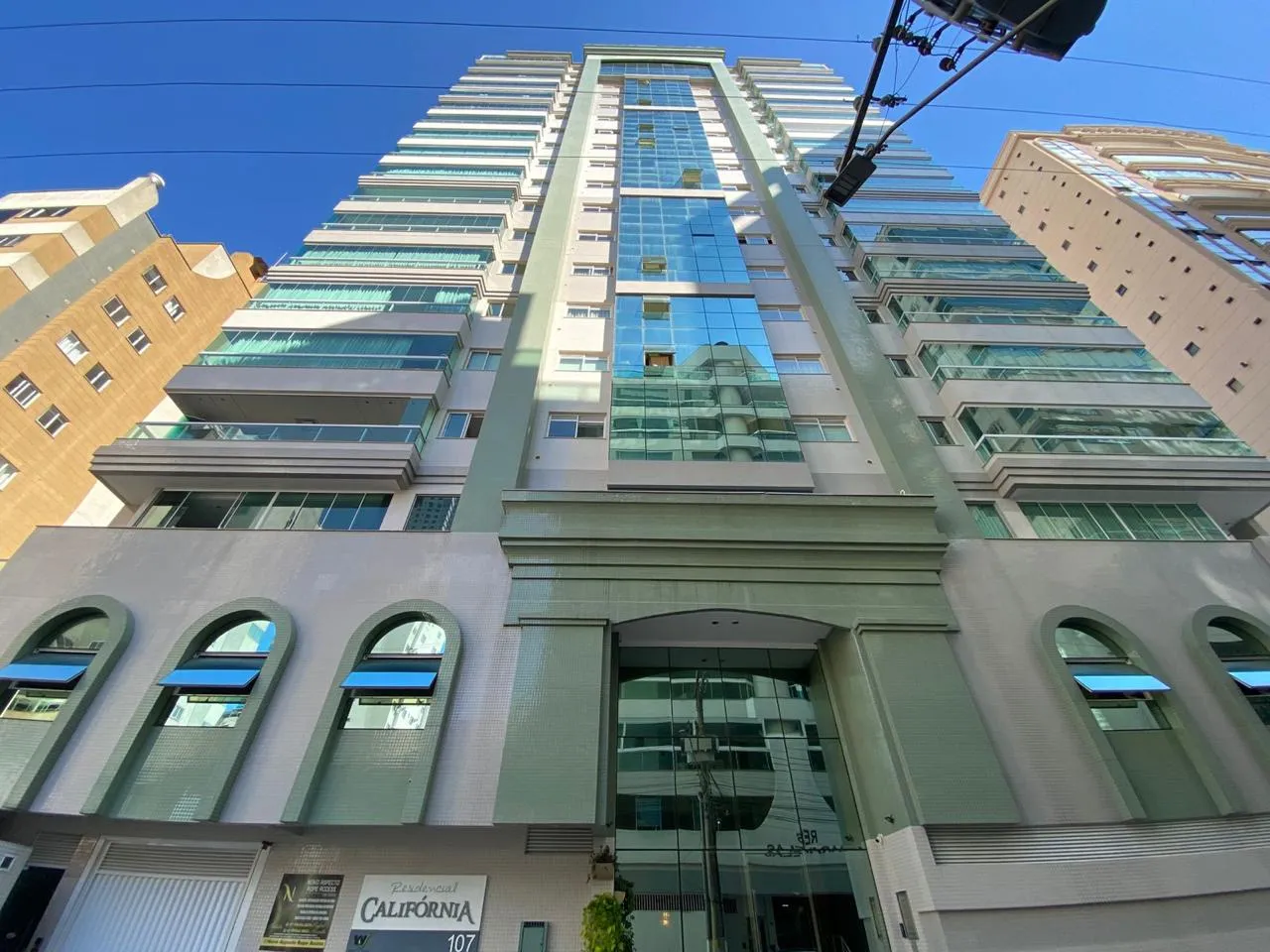 Foto do imóvel Apartamento à venda com 1872m2 por R$ 3.300.000,00