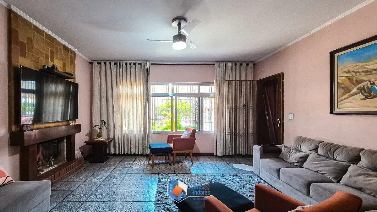 Imagem Casa para venda em Parque Novo Mundo com 5 quartos, sendo 2 suítes, 275m²