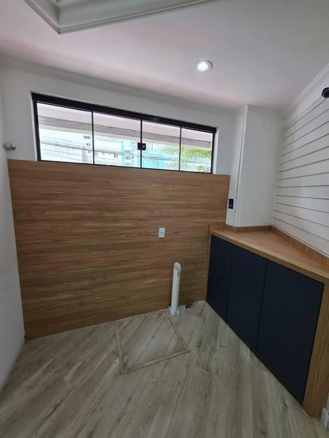 Imagem LOCAÇÃO DE SALA COMERCIAL NA RUA 3100 NO CENTRO DE BALNEÁRIO CAMBORIÚ