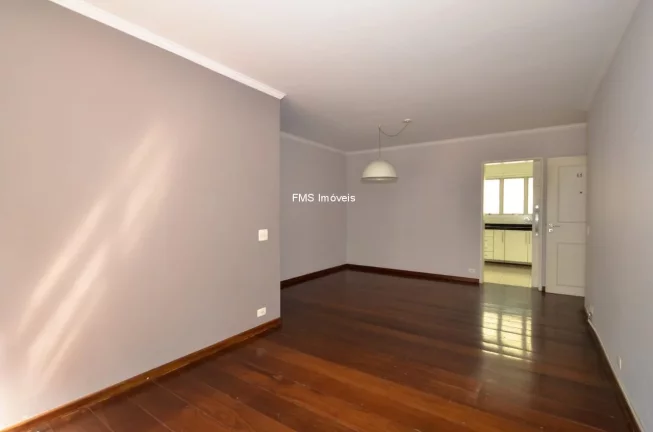 Imagem Imperdível apartamento à venda em Moema, São Paulo-SP: 3 quartos, 1 suíte, 2 banheiros, 1 vaga de garagem e 95m² de luxo!