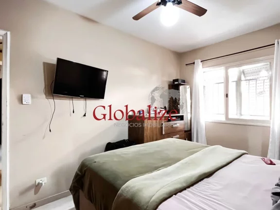 Imagem Apartamento à venda com 100m², 2 quartos, garagem fechada, dependência completa por R$480.000,00 na Ponta da Praia em Santos