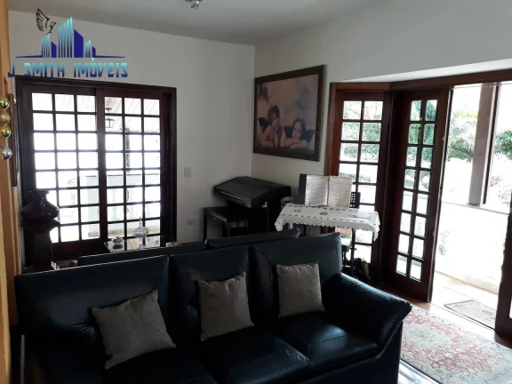 Imagem CASA NOBRE, 191m², ÓTIMOS ACABAMENTOS, EM CONDOMÍNIO FECHADO, RODOANEL.