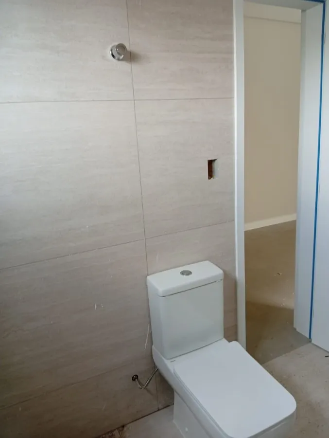 Imagem Casa para Venda em São José dos Pinhais, Cidade jardim, 3 dormitórios, 1 suíte, 2 banheiros, 4 vagas
