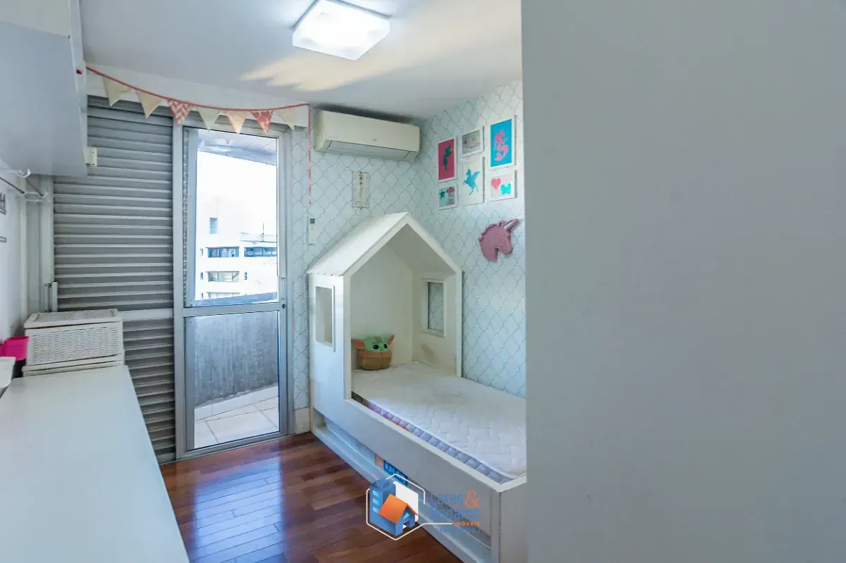 Imagem Apartamento para venda em Morumbi com 4 quartos, sendo 2 suítes, 159m²